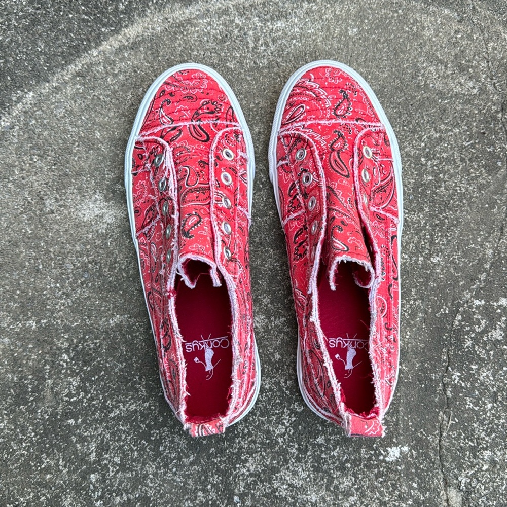 Corkys Babalu Red Bandana No lace shoe Excellent condition
